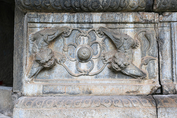 Vietnam - pagoda But Thap