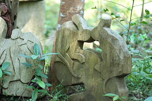 Wood carving - Laos