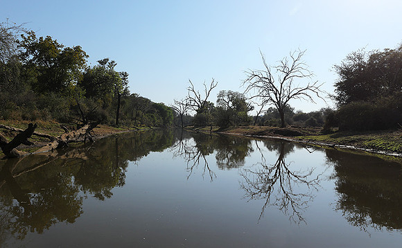 Dam lake Malilangwe