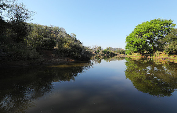 Dam lake Malilangwe