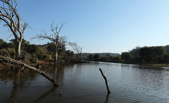 Dam lake Malilangwe