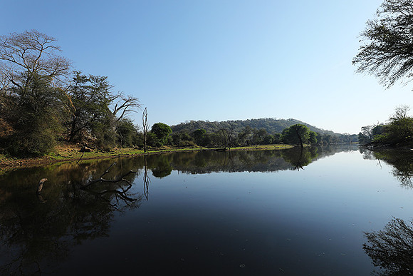 Dam lake Malilangwe