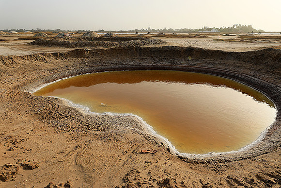 Salt well