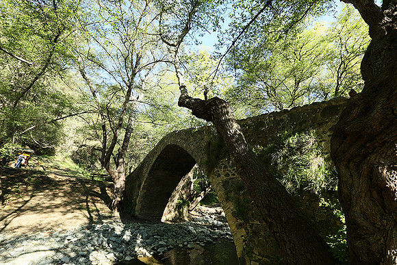 Medieval bridge near Pafos : Roudia bridge