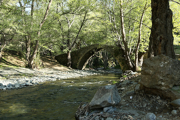 Medieval bridge near Pafos : Roudia bridge