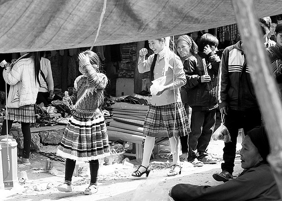 Near Sapa - Cancau's ethnic outdoor market