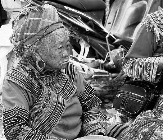 Near Sapa - Cancau's ethnic outdoor market