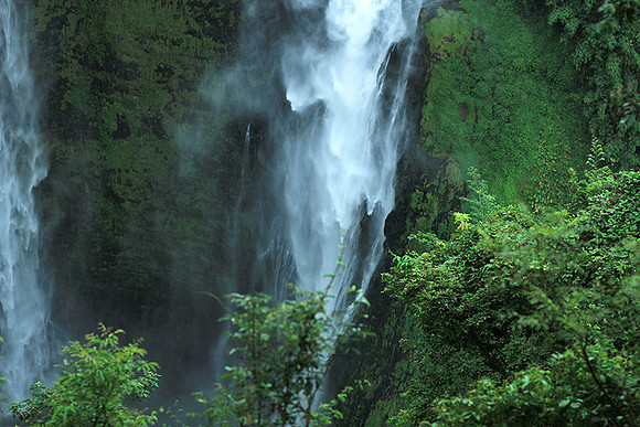 Tad Fan - Laos