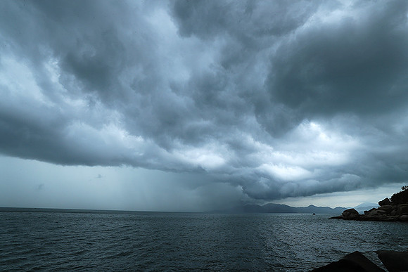 Incoming storm at Ninh Van Bay