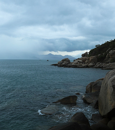 Incoming storm Ninh Van Bay