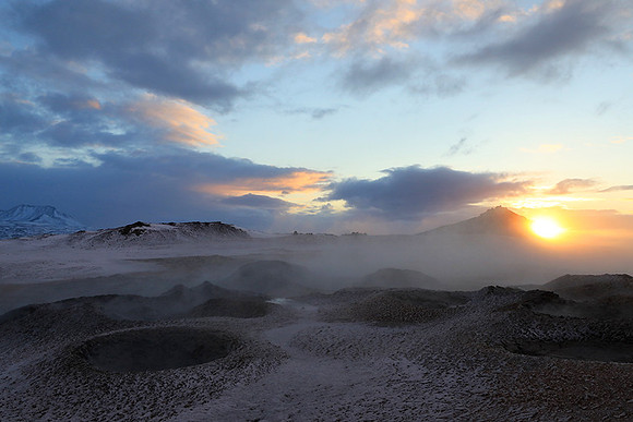 Sunrise - geothermal flied Mt Namafjall