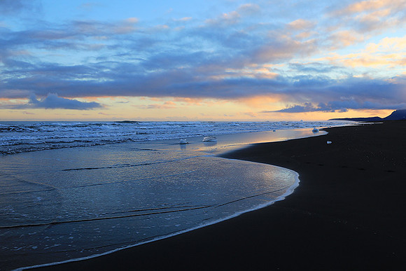 Sunset - Jokulsarlon glacial lagoon