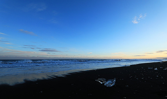 Sunset over the glacial lagoon