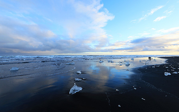 Sunset - Jokulsarlon glacial lagoon
