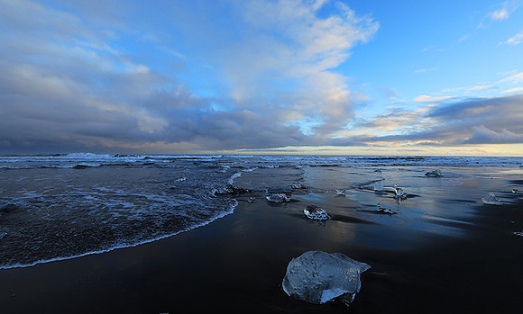 Sunset - Jokulsarlon glacial lagoon