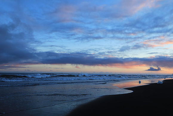 Sunset - Jokulsarlon glacial lagoon