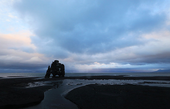 Sunset near Hvitserkur seastack