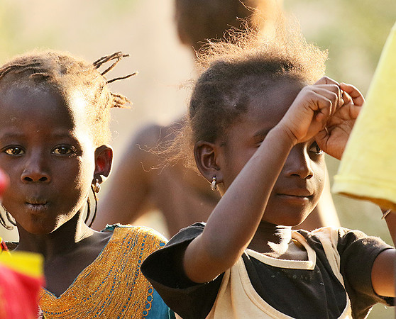 At Ndianda, village in the bush (dans un village de brousse)