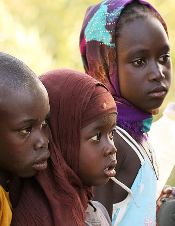 At Ndianda, village in the bush (dans un village de brousse)