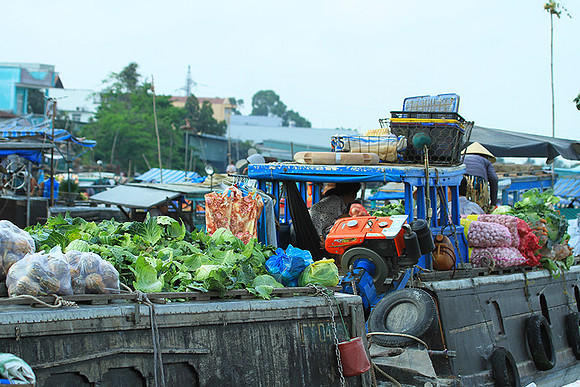 Vietnam - floating market