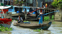 Vietnam - life on a channel