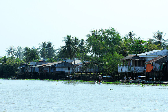 Vietnam - life on water
