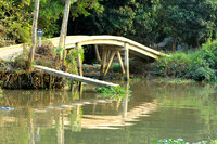 Vietnam - life on a channel