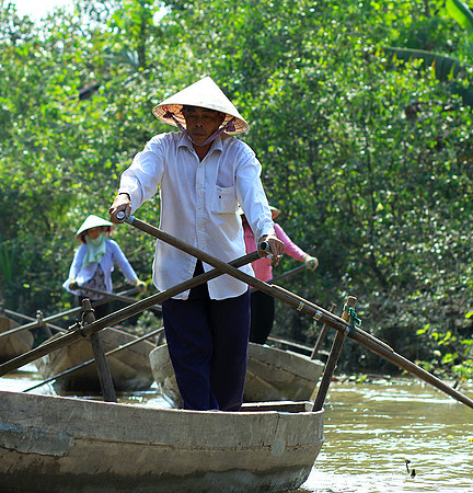 Vietnam - life on water