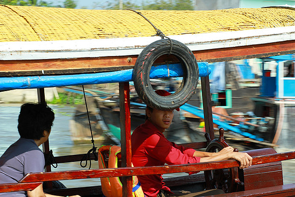 Vietnam - life on water