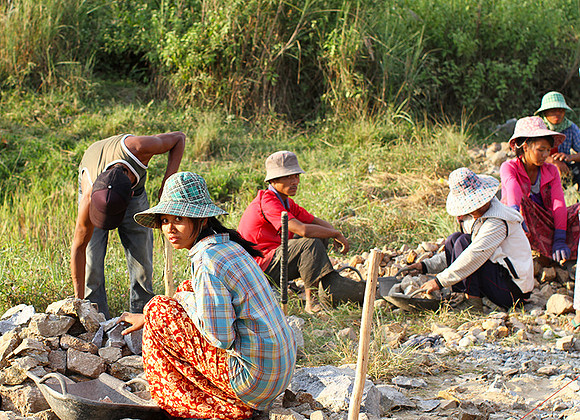 Building a road - Near Kengtung