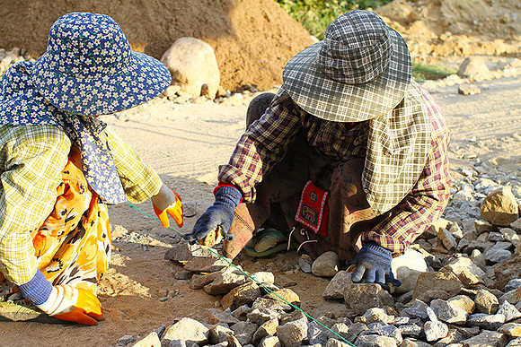 Building a road - Near Kengtung