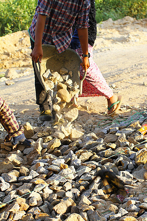 Building a road - Near Kengtung