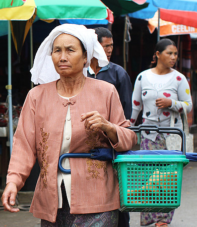 Street market - Kengtung