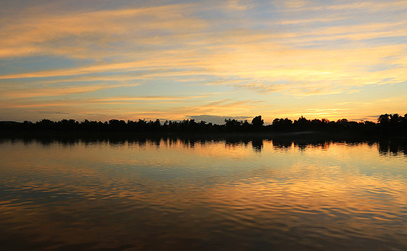 Sunrise over the Mekung river