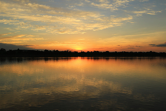 Sunrise over the Mekung river