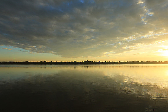 Sunrise over the Mekung river