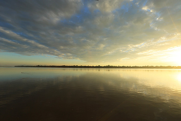 Sunrise over the Mekung river