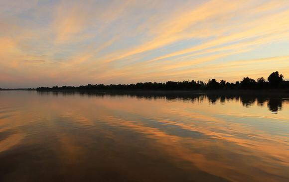 Sunrise over the Mekung river