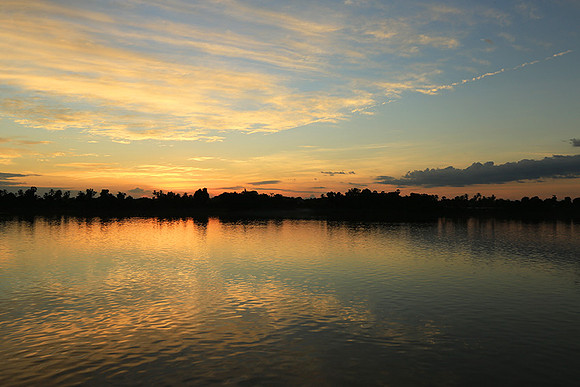Sunrise over the Mekung river