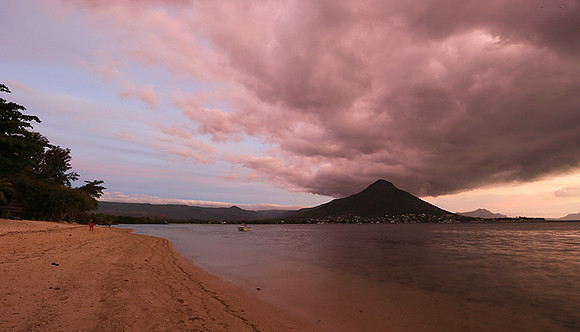 Sunset at Flic-en Flac - west coast