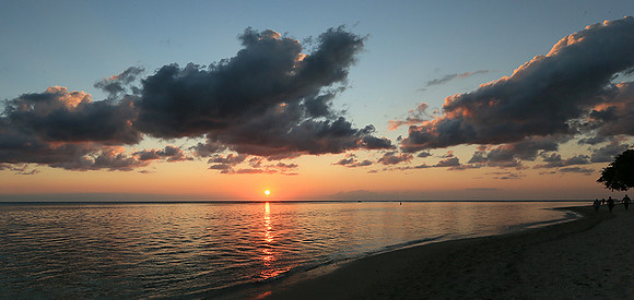 Sunset at Flic-en Flac - west coast