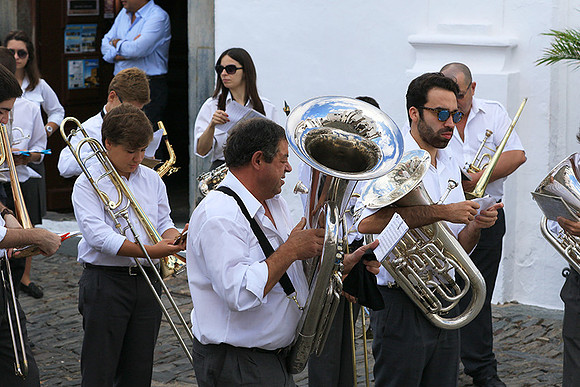 Portugal : brass band in the streets of Monsaraz