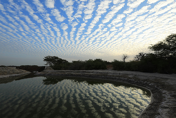 Clouds reflection