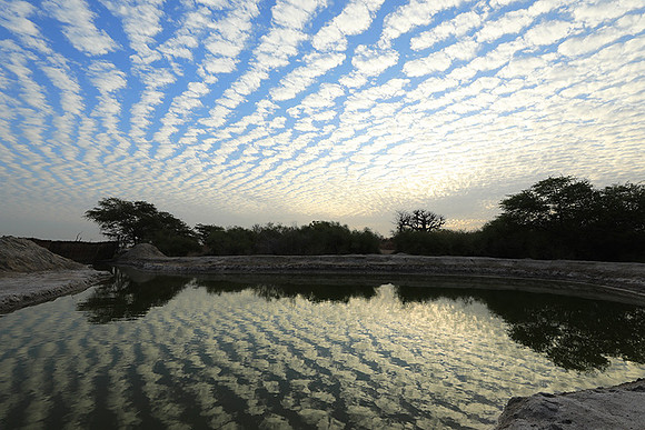 Clouds reflection