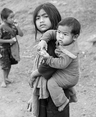 Myanmar : Shan children (near Kengtung)