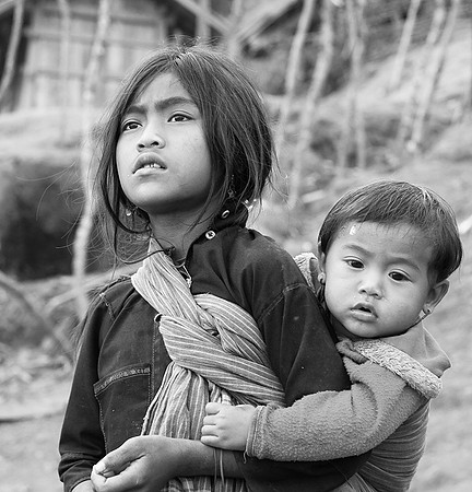 Myanmar : Shan children (near Kengtung)