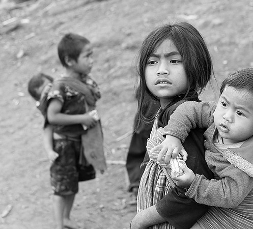Myanmar : Shan children (near Kengtung)