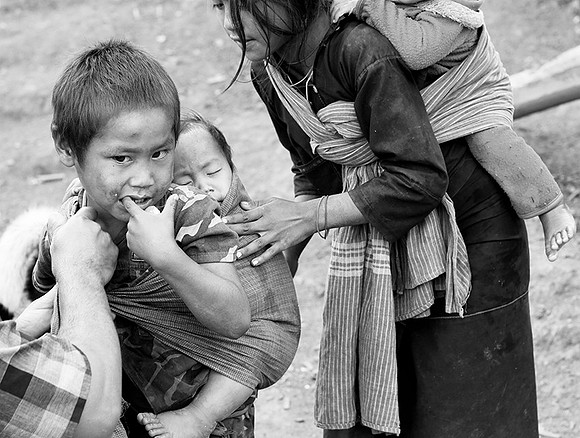 Myanmar : Shan children (near Kengtung)