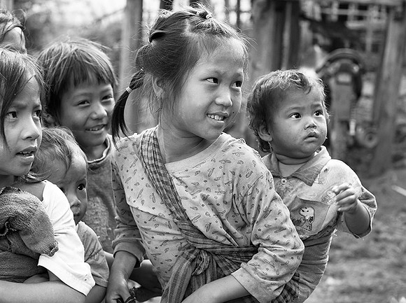 Myanmar : Shan children (near Kengtung)