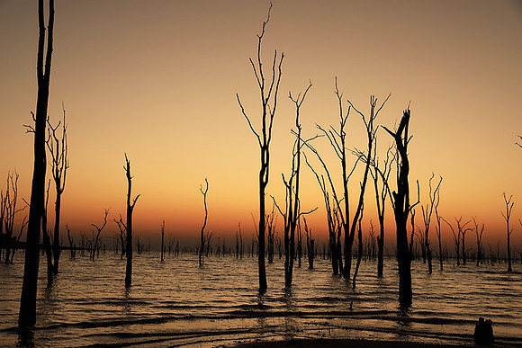 Lake Kriba before sunrise